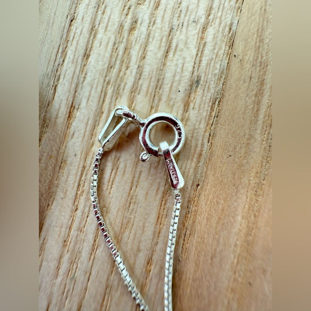 925 Sterling silver oval purple stone pendant necklace - Picture 6 of 11
